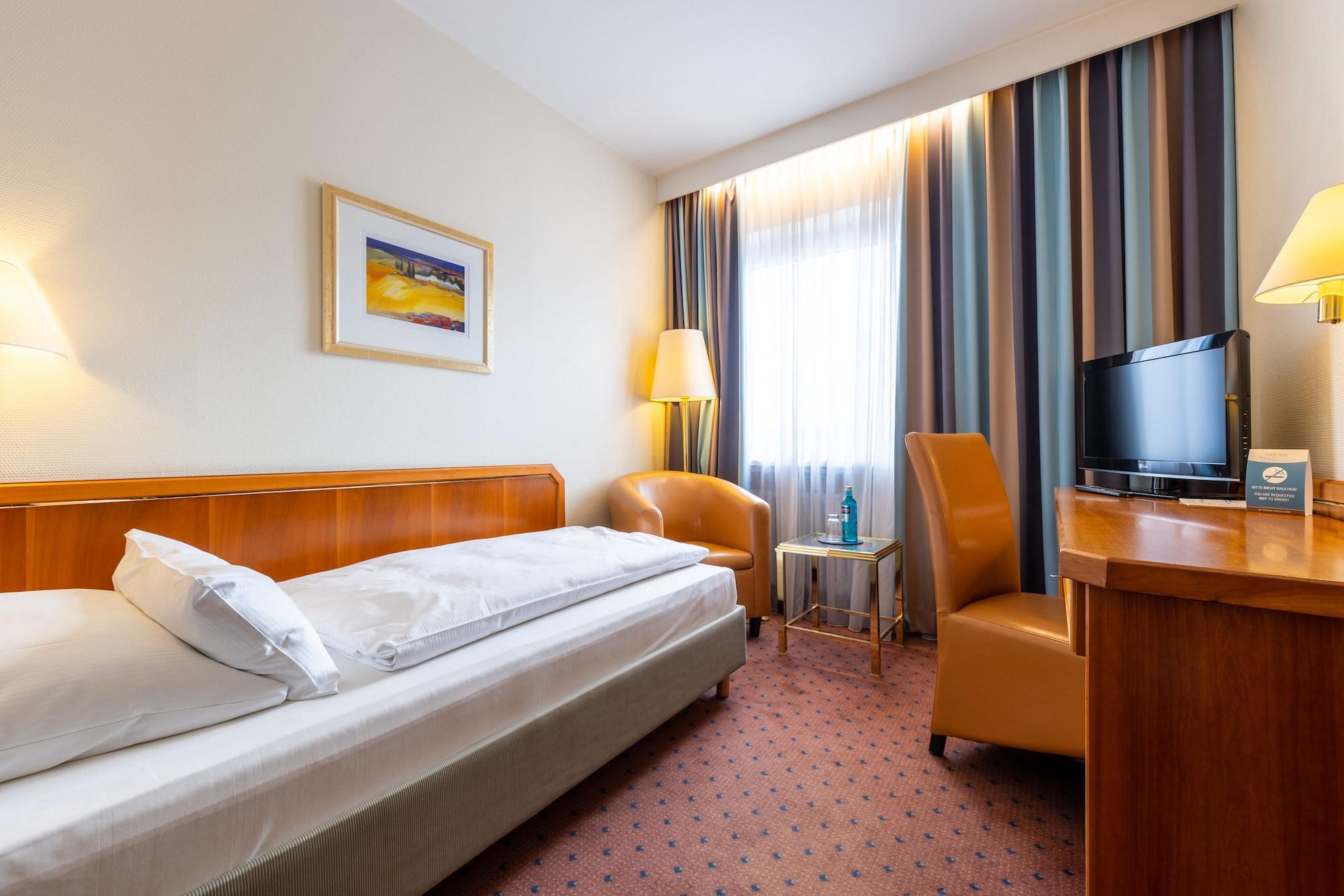 Trip Inn Hotel Esplanade Düsseldorf Exterior foto